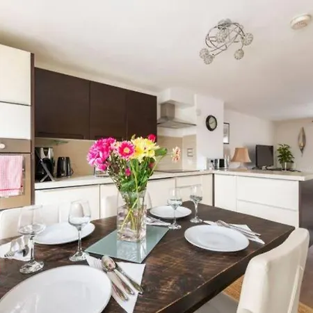 Super Central Beautiful Three Bedroom London Exterior photo