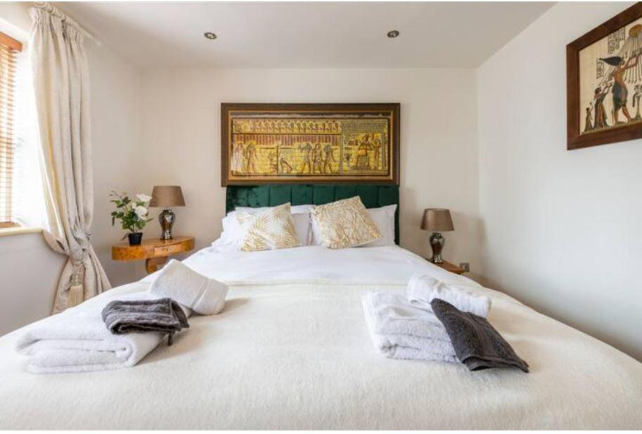 Super Beautiful Three Bedroom Apartamento